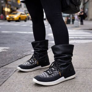 Nike Roshe Sneaker Boots Women Size 8 Two Flyknit Hi Black Grey Y2K Street Urban